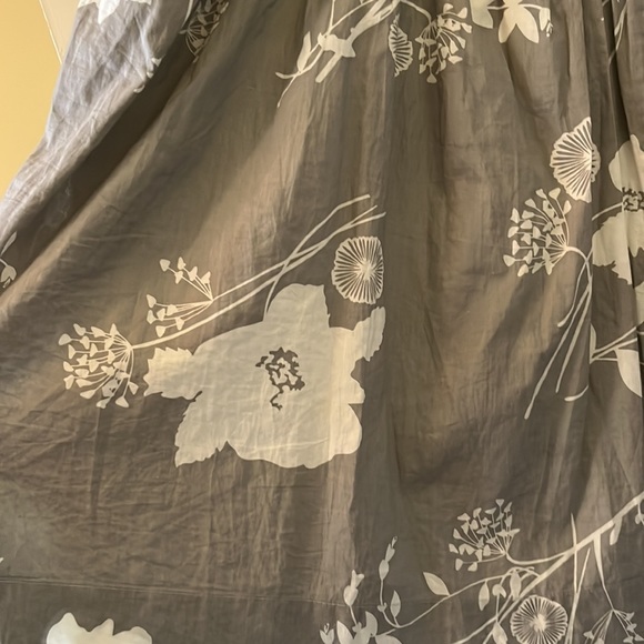 Grey and White Jacob Connexion skirt size 13/14 - Picture 2 of 2